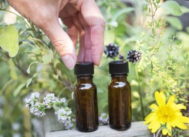 How to Use Essential Oils for Varicose Veins (Spider Veins)